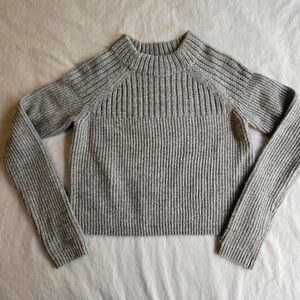 Banana Republic 🐑 S grey wool blend ribbed mock neck sweater